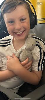 Hi not sure if anyone can help... we left Antalya airport friday 2nd  November. My daughter accidentally left her bag