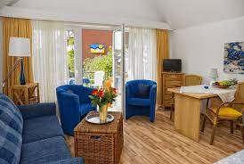 Herzlich willkommen in ihrem feriendomizil auf der insel juist. Haus Maike Juist Gastezimmer Und Ferienwohnungen Gastehaus De Vries