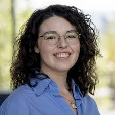 Kara Eckert's Instagram, Twitter & Facebook