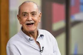 Após demissão, José Hamilton Ribeiro recebe homenagem da Globo