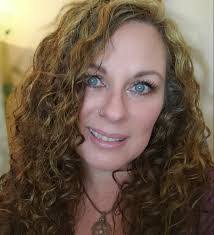 Shannon Pringle's Instagram, Twitter & Facebook