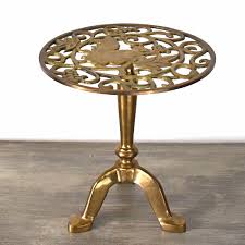 Vintage Brass Plant Stand With Squirrel Design On Top Small Brass Table Display Stand Brass Plant Holder Squir In 2020 Squirrel Decor Brass Table Plant Holders