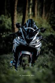 Terbuat dari bahan baku fiber gloss, salah satu bahan baku yang digunakan untuk pembuatan body kit mobil. Yamaha R15 V3 Modified Yamaha Yamaha R1 Motorcycle