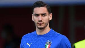 Born 22 march 1997) is an italian professional footballer who plays as a goalkeeper for serie a club napoli and the italy national team. Serie A Napoli About To Sign Alex Meret On Further Long Term