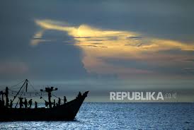 Maybe you would like to learn more about one of these? Tafsir Atas Hadits Rasulullah Saw Soal Para Pembocor Perahu Republika Online