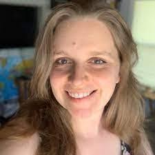 Nicole Kraut's Instagram, Twitter & Facebook