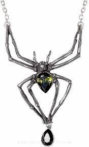 Emerald Venom Spider Necklace By Alchemy Gothic Spider Necklace Gothic Jewelry Gothic Necklace