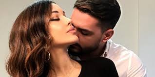 L' ex tronista del dating show di maria de filippi, aspetta un bambino. Rosa Perrotta Incinta Come Si Chiamera Il Bambino Parla L Ex Tronista