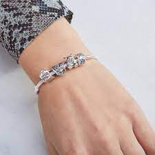 Every pandora charm ever made! Pandora Zilveren Bloem Stopper Clip Bedel 790533