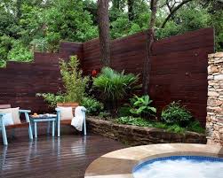 Corner Fence Decoration That Will Draw Everyone Attention Top Inspirations Backyard Fences Modern Backyard Privacy Fence Designs