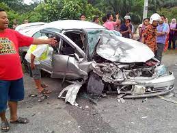 Jika berlaku kemalangan pastikan diri anda & penumpang2 anda selamat. Jika Terlibat Dalam Kemalangan Ini 4 Perkara Yang Wajib Anda Lakukan Jangan Lupa
