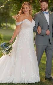 Beautiful Plus Size Wedding Dresses In Iowa Hope S Bridal Size 20 Wedding Dress Essense Of Australia Wedding Dresses Wedding Dresses