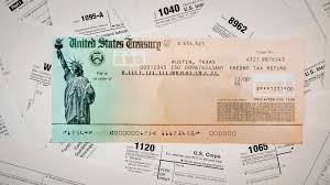 Notice how subtly the table is integrated into the island and how the handles in the cabinet door are incorporated. Here S The No 1 Thing Americans Do With Their Tax Refund Gobankingrates