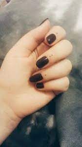 Dot Tattoo Finger Zwei Punkte Fur Meine Bruder Zwei Punkte Fur Meine Eltern Finger Tattoo For Women Dot Tattoo Finger Tattoos