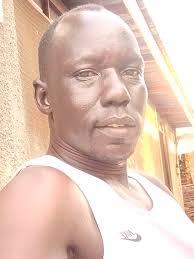 Manchester United signs new striker