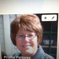 Eryn Wright's Instagram, Twitter & Facebook