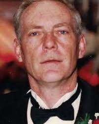 Holly Melin's Instagram, Twitter & Facebook