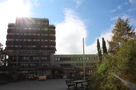 Kins består i dag av over 340 kommuner, fylkeskommuner og bedrifter. Severdigheter Hovedportal