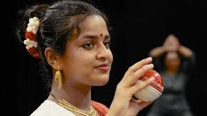 Olga Maloney's Instagram, Twitter & Facebook