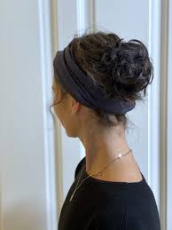 Frisuren mit haarband haarband frisur frisuren langhaarfrisuren. Haarband Nahen Anleitung Fur Ein Schnell Genahtes Haarband