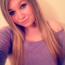 Hi!! My name is Rachel i'm from florida, but i study in north carolina. i'm  a biology major with a pre health concentration and i'm super excited to  experience life outside america.