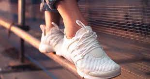 The 7 Best Shoes To Wear Without Socks In 2021 Sportsly Shoes Without Socks Nice Shoes Sock Shoes