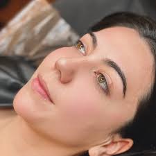 Taylor Truong (@makeupprobytaylor) • Instagram photos and videos