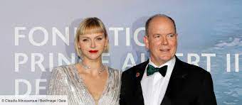 La nouvelle de son absence dans la principauté a d'abord été communiquée lors du grand prix de monaco le 23 juin dernier, un événement que charlène ne. Charlene De Monaco Malade Albert Va T Il Renoncer A Lui Rendre Visite Gala
