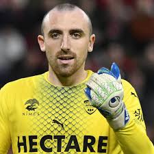 8,00.player (1) paul bernardoni (30) danijel petkovic (16) ludovic butelle (3) souleyman doumbia (24). Bordeaux Paul Bernardoni Tout Proche D Angers