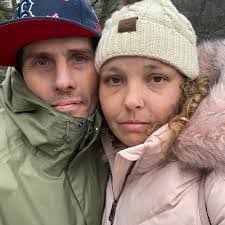 Beth Seavey's Instagram, Twitter & Facebook