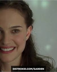 Abegail🤍 (@abegailavraam)