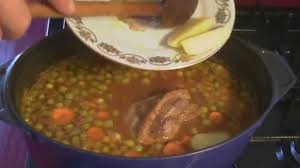 Tajine Agneau Artichauts Petits Pois Youtube Tajine Agneau Tajine Petit Pois
