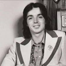 Jimmy McCulloch updated his profile picture.