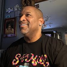 Leland Robinson's Instagram, Twitter & Facebook