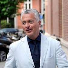 He made his 0 million dollar fortune with rtl boulevard, onkruid, bouterse. Bram Moszkowicz Bram Moszko Twitter