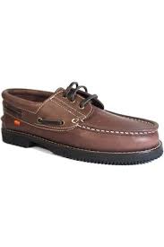No olvidemos que los náuticos forman parte del uniforme pijo del que veranea en barco = chaussures bateau. Zapatos De Hombre Zapatos Nauticos Fashiola Es