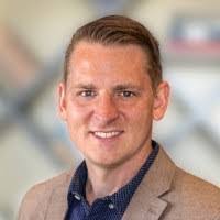 Lisa Pupa's Instagram, Twitter & Facebook