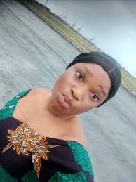 Yall be friends with anybody. I be at home glad nobody don't like me  🤣🤷🏾‍♀️