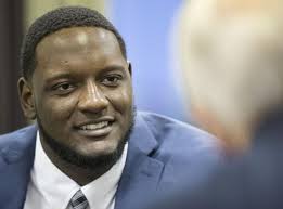 Outland Trophy notes: Robinson didn't feel pressure at Alabama; Lott eyed  playoff long ago and more