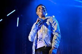A boogie wit da hoodie's sophomore album hoodie szn spent two weeks at the number 2 spot behind 21 savage's i am > i was. Platno Omet Druzboslovne Studije A Boogie Wit A Hoodie Yourlifeincards Com