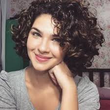 Find here some attractive hairstyles with a headband for your how to style: 300 White Girl Naturally Curly Hair Ideas Curly Hair Styles Naturally Curly Hair Styles Hair
