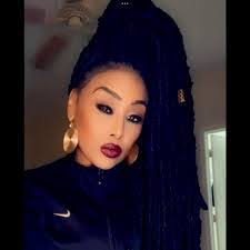 Leanne Britt's Instagram, Twitter & Facebook