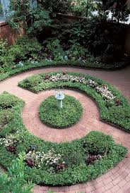 Colonial Colonial Revival Garden Design Brick Garden Colonial Garden Small Garden Design