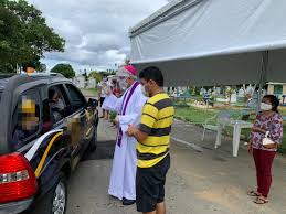 Arquidiocese leva bênção e conforto ao Cemitério Nossa Senhora Aparecida,  no Tarumã | Arquidiocese de Manaus