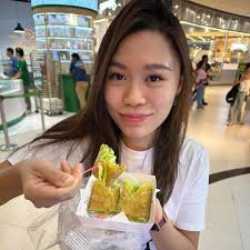 呢間係渡船街，紅郵筒對面嘅潮州麵食唔錯！豬什夠新鮮，蠔仔夠肥美，湯底唔錯！價錢唔貴食得過！😁😁😋😋