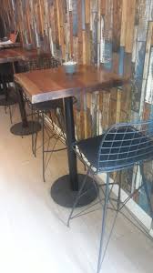 İkinci el sandalye modelleri ise bütçe dostu çözüm önerileri sunmakla beraber, dekorasyona nostaljik bir atmosfer katıyor. 2 El Bar Masa Sandalye 6 Takim Ankara 2 El Mutfak Lokanta Malzemesi Alanlar