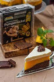Pumpernickel is a bread that is traditional in the westphalia region of germany. Rezepte Mango Schokoladen Pumpernickel Torte Ohne Backen Und Pumpernickel Burger