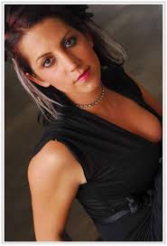 Lisa Klassen's Instagram, Twitter & Facebook