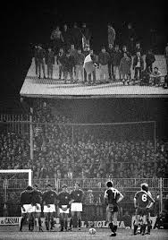Four years after the last republic of ireland international to be held at the ground. Irish Football Pics On Twitter The Iconic Image From Ireland V Italy In 1985 At Dalymount Park Callthehsa