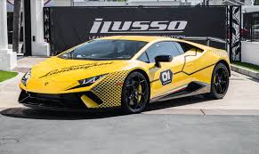 The cost to insure this vehicle is relative to its price, which is about $200,000, though that will depend on the extras you pick. Lamborghini Huracan Insurance India How Car Specs